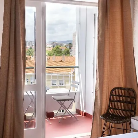 Maison d'hôtes 4u Suites&guesthouse Vii Airport *