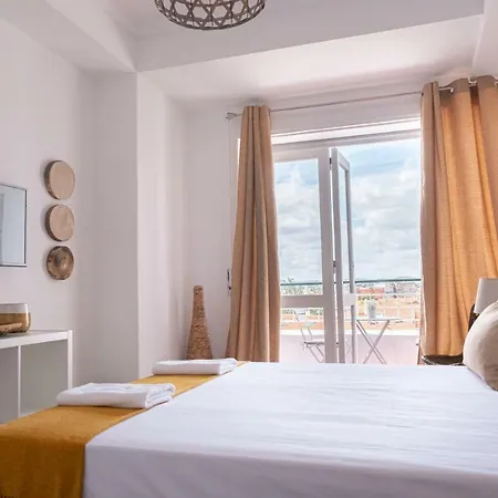 Maison d'hôtes 4u Suites&guesthouse Vii Airport