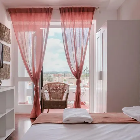 4u Suites&guesthouse Vii Airport *