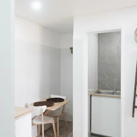 4u Suites&guesthouse Vii Airport * Lisboa