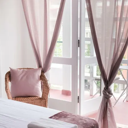 4u Suites&guesthouse Vii Airport * Lisboa